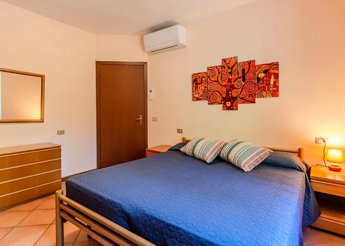 Letizia By Interhome