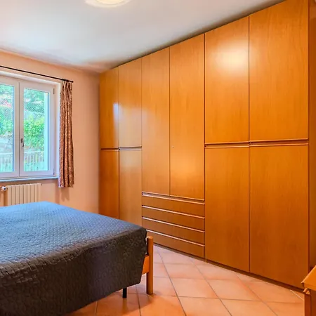 Letizia By Interhome *