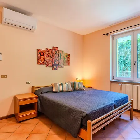 Letizia By Interhome Gera Lario