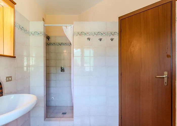 Letizia By Interhome *